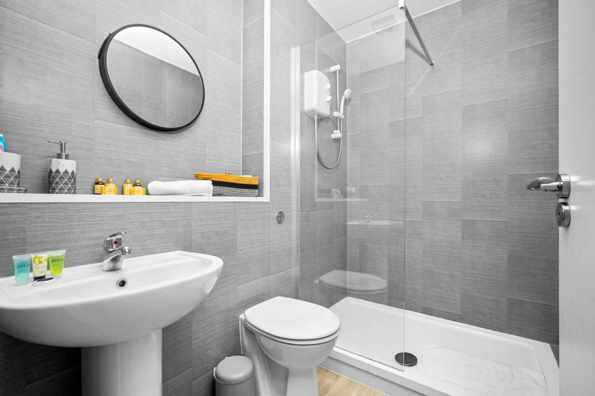 Luxury Apartment - Secure Parking - Gated Development - Near Jq & Birmingham City Centre 6Sh Esterno foto